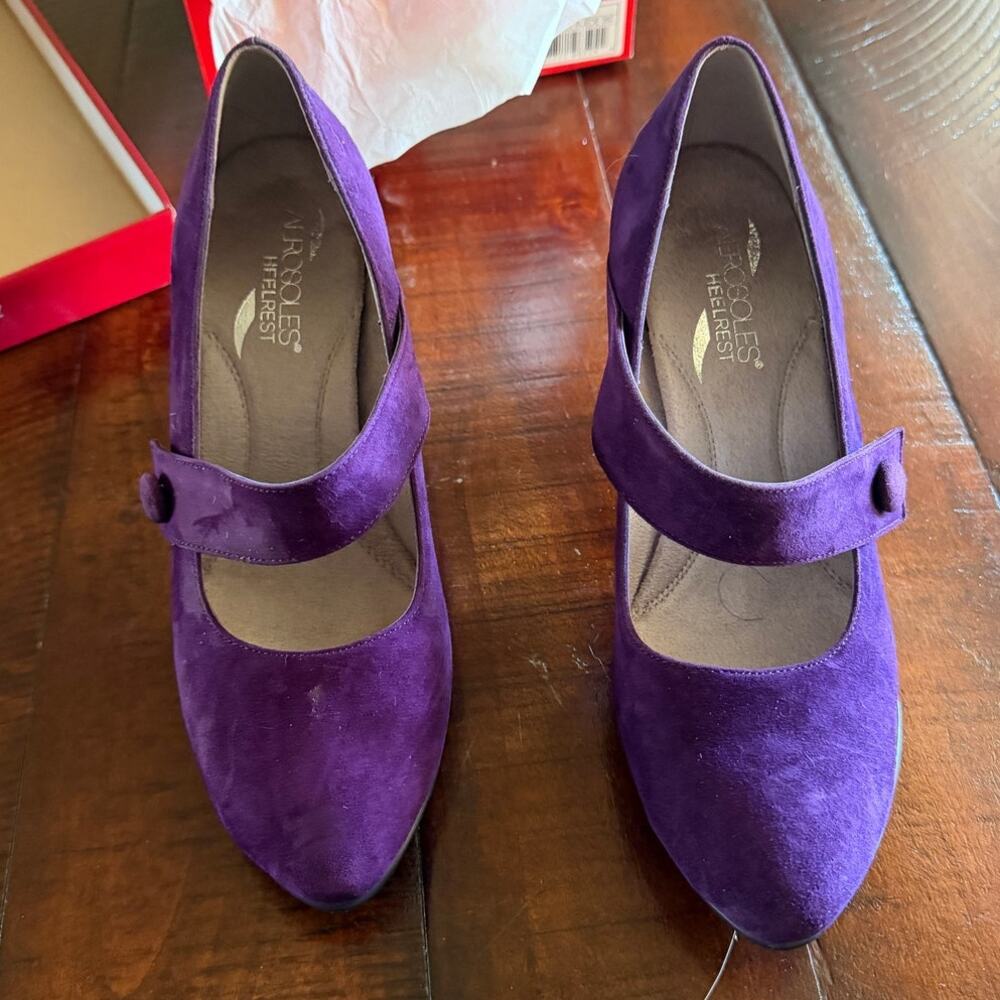 Aerosoles Purple Suede Mary Jane Heels Size 7.5